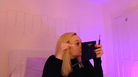 Snapshot of switchykitty chatting on 03.02.26 ashley blayde online show from 03.02.26