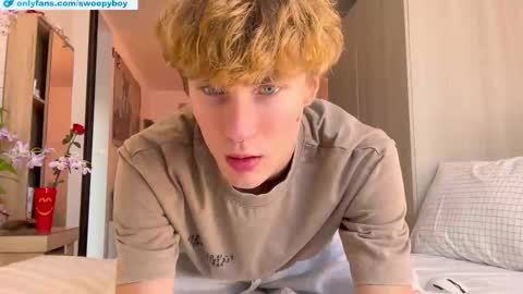 Snapshot of swoopyboy chatting on 02.08.26 swoopyboy online show from 02.08.26