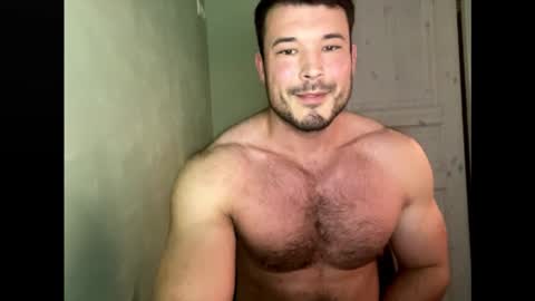 Snapshot of swordmansoul chatting on 10.22.25 swordmansoul online show from 10.22.25