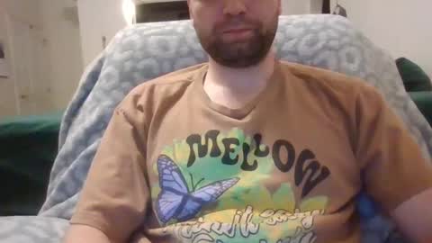 Snapshot of sxfnd23 chatting on 12.29.24 god online show from 12.29.24