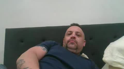 Snapshot of sxylegsturnmeon chatting on 10.19.25 sxylegsturnmeon online show from 10.19.25