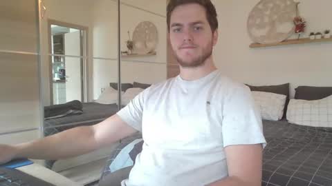 Snapshot of syl092 chatting on 02.20.25 syl092 online show from 02.20.25