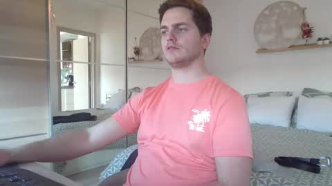 Snapshot of syl092 chatting on 03.02.25 syl092 online show from 03.02.25