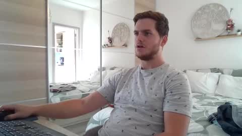 Snapshot of syl092 chatting on 09.11.25 syl092 online show from 09.11.25