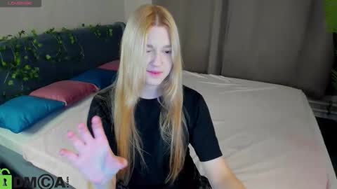 Sylvia online show from 11.22.25