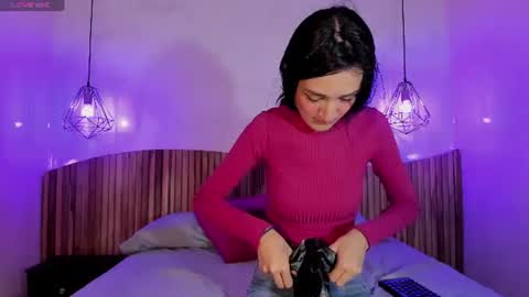 Sylvia Leos online show from 02.04.25