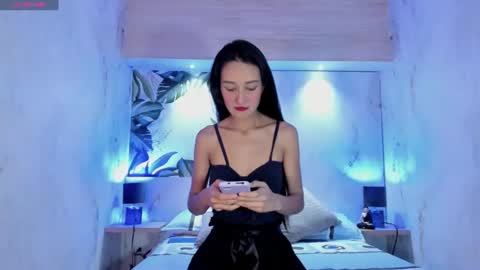 Sylvia Leos online show from 02.13.25