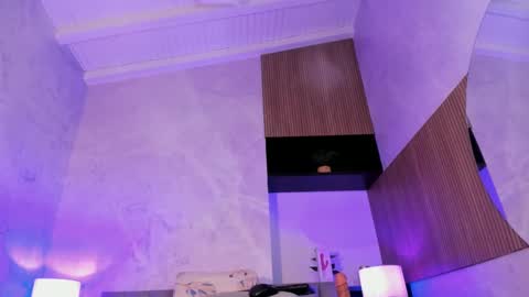 Sylvia Leos online show from 02.20.25