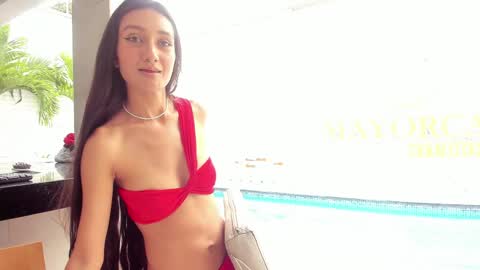 Sylvia Leos online show from 02.27.25