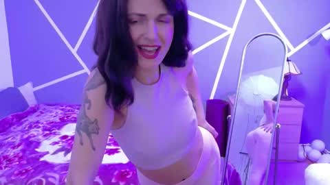 sylvianyvellero online show from 03.14.26