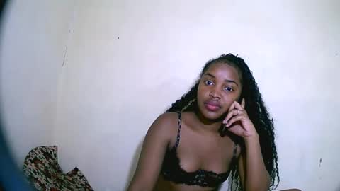 Snapshot of sylviasexy27 chatting on 12.03.24 sylviasexy27 online show from 12.03.24