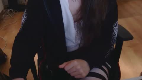 Snapshot of sylvorine chatting on 05.10.26 sylvorine online show from 05.10.26