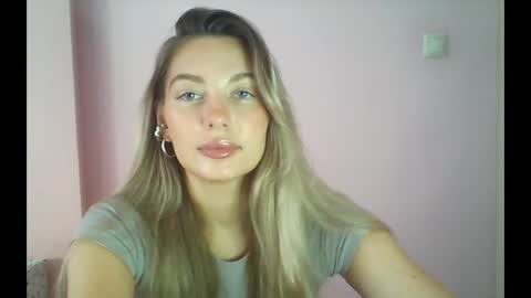 Snapshot of syrami chatting on 06.04.26 syrami online show from 06.04.26