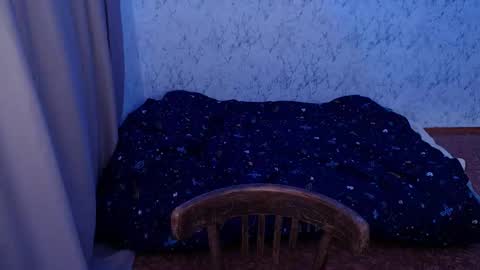 Snapshot of syrendixon chatting on 10.13.25 SyrenDixon online show from 10.13.25