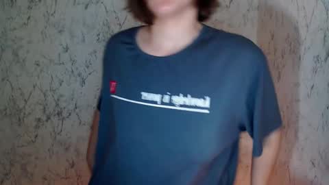 Snapshot of syrendixon chatting on 11.30.25 SyrenDixon online show from 11.30.25