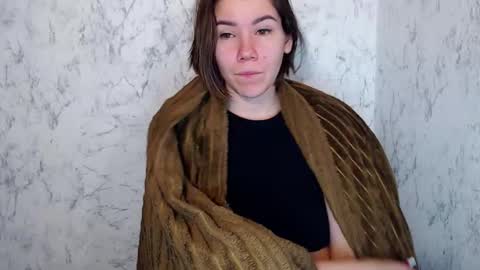 Snapshot of syrendixon chatting on 12.04.25 SyrenDixon online show from 12.04.25