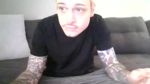 Snapshot of t0914 chatting on 03.19.26 t0914 online show from 03.19.26