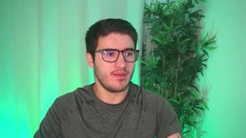 Snapshot of t0ny_wylie chatting on 03.12.26 t0ny_wylie online show from 03.12.26