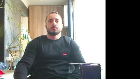 Huracane online show from 03.18.26