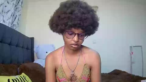 Snapshot of t_okyo chatting on 12.06.24 TOKYO online show from 12.06.24