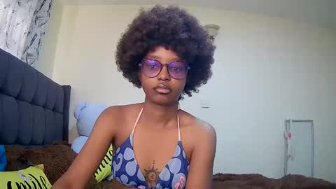 Snapshot of t_okyo chatting on 12.07.24 TOKYO online show from 12.07.24