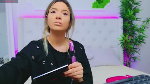 Arianna online show from 12.16.24