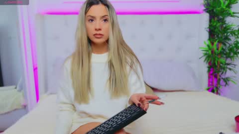 Arianna online show from 12.17.24