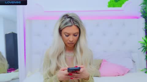 Arianna online show from 12.30.24