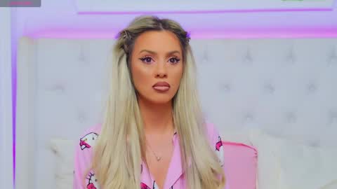 Arianna online show from 01.27.25