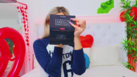 Arianna online show from 02.14.25