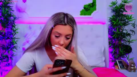 Arianna online show from 10.16.25