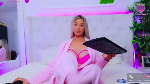 Snapshot of taahiraarabian chatting on 03.09.26 Arianna online show from 03.09.26