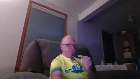 tacrunner66_ online show from 10.10.25