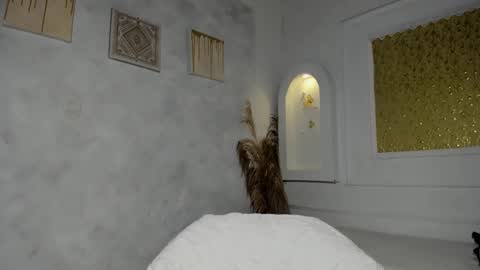 Tahira online show from 10.14.25