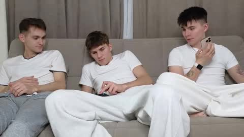 Alex online show from 12.21.25