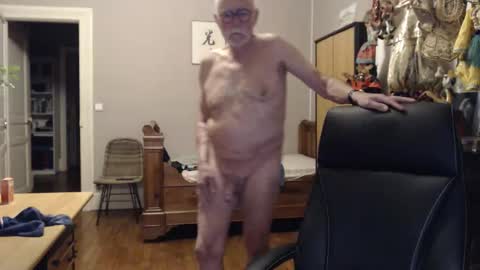 Snapshot of taisabaki54 chatting on 10.24.25 taisabaki54 online show from 10.24.25