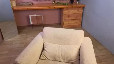 Snapshot of taissa_farmiga chatting on 03.18.26 Lizzy online show from 03.18.26