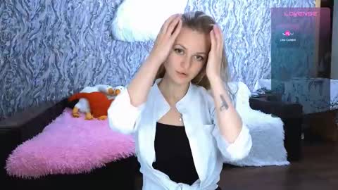 Snapshot of taissia_sweet chatting on 09.29.25 Im Taya online show from 09.29.25