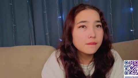 Snapshot of taitcurington chatting on 12.16.25 Soo Ying online show from 12.16.25