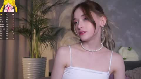 Mia online show from 04.28.26