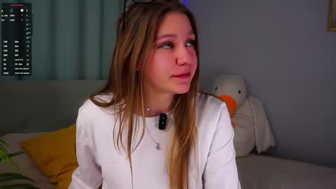 Molly online show from 05.06.26