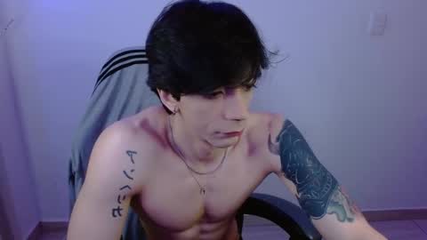 Snapshot of takeru___ chatting on 01.11.26 takeru___ online show from 01.11.26