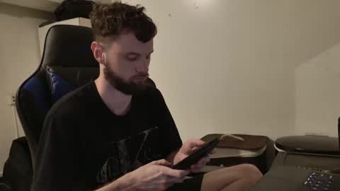 Snapshot of talenjames13 chatting on 11.08.25 TalenJames13 online show from 11.08.25