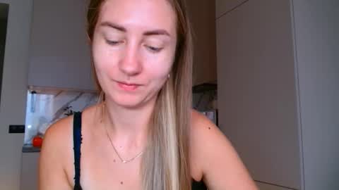  Kira  online show from 10.30.25