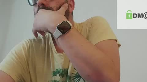 Snapshot of tallboy77eu chatting on 12.19.24 Aligator online show from 12.19.24