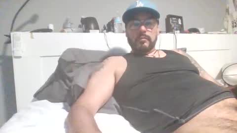 Snapshot of talllatino310 chatting on 03.19.26 talllatino310 online show from 03.19.26