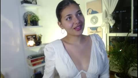 Snapshot of tamara_daniels chatting on 03.10.25 Tamara online show from 03.10.25