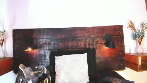 Snapshot of tamara_sanz1 chatting on 05.26.26 online show from 05.26.26
