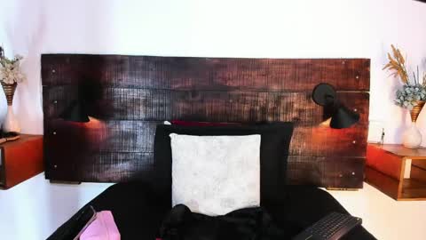 Snapshot of tamara_sanz1 chatting on 05.29.26 online show from 05.29.26