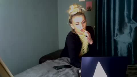 Snapshot of tamesbury chatting on 03.13.26 tamesbury online show from 03.13.26